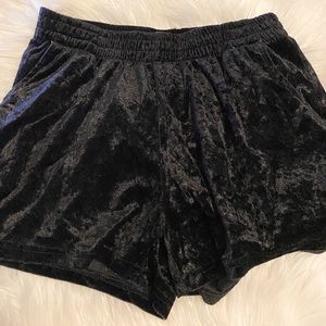 Lit 26 velvet shorts